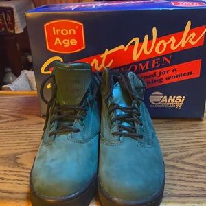Womans new safety shoes size 7